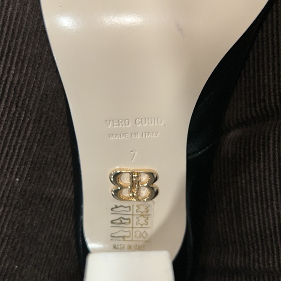 Beautiisoles By Robyn Schreiber Franca Square Toe Heels - Picture 7 of 13